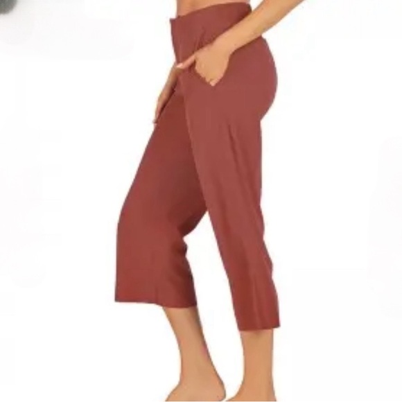 NEW Women’s Casual Light Crop Pants / Size large - Picture 1 of 9